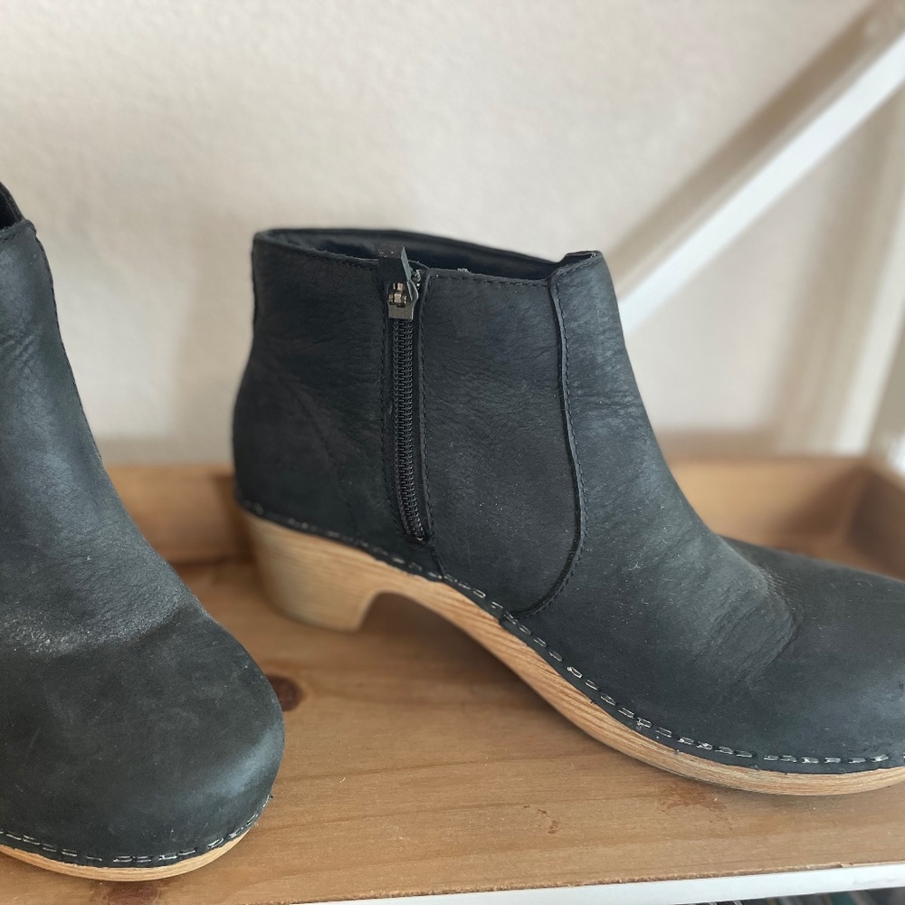 Dansko bootie
